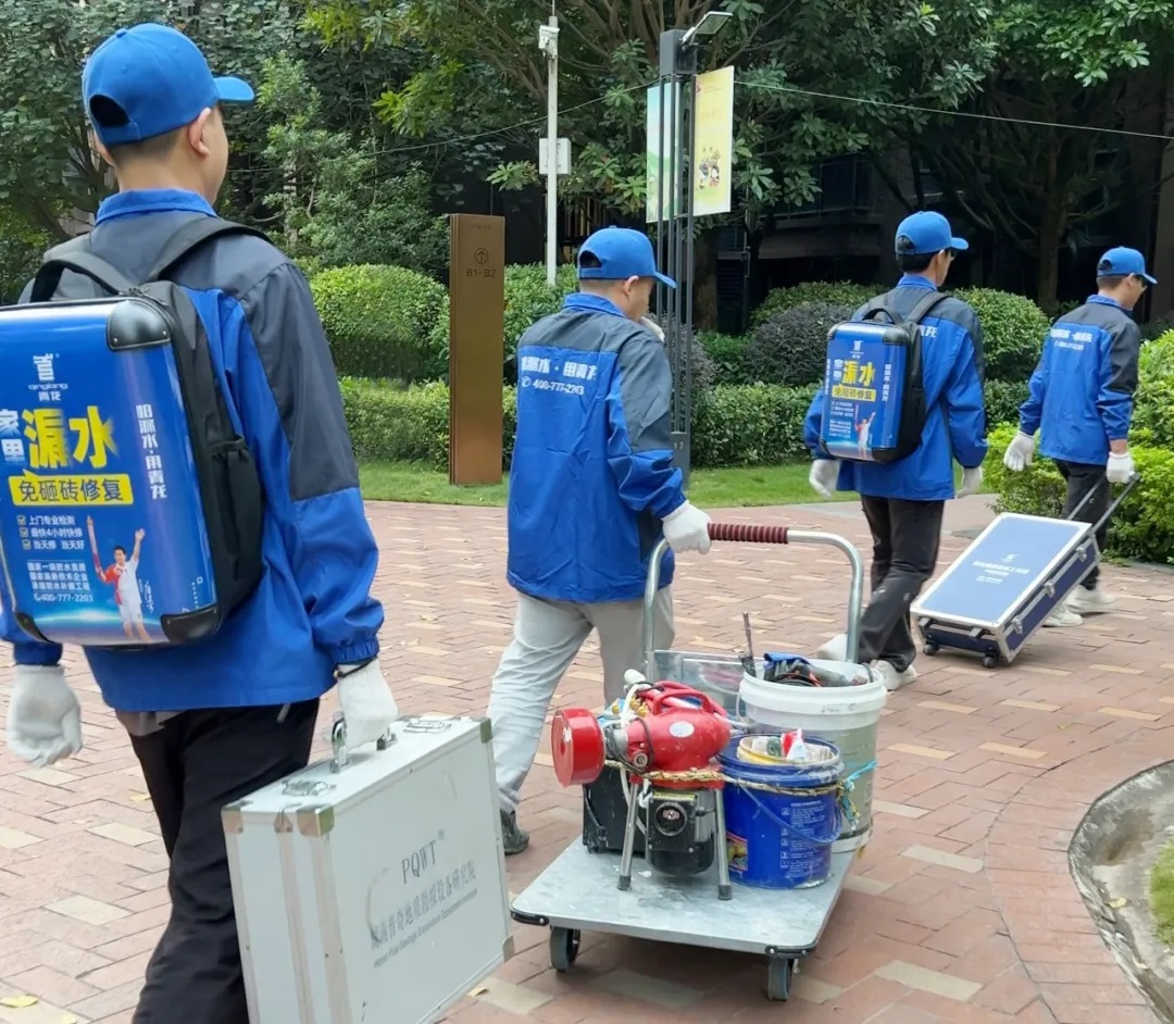 還在卷白領(lǐng)？現(xiàn)在真正高收入的，反而是這群“干臟活”的人